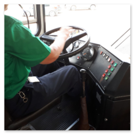 IKARUS 280.02 (Wagen 208) auf Sonderfahrt im Leipziger Norden