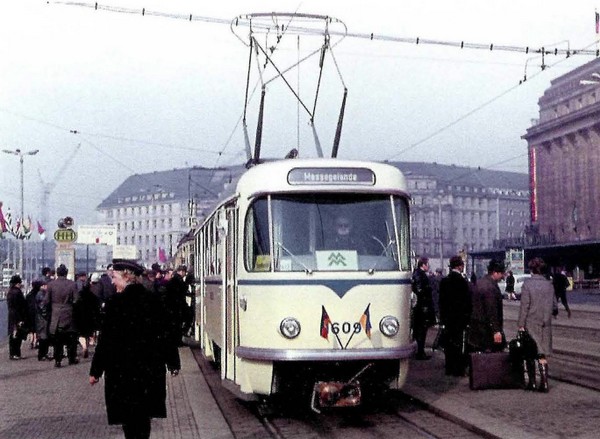 TW 1609 auf der Messelinie MM-grün TW 1609 auf der Messelinie MM-grün